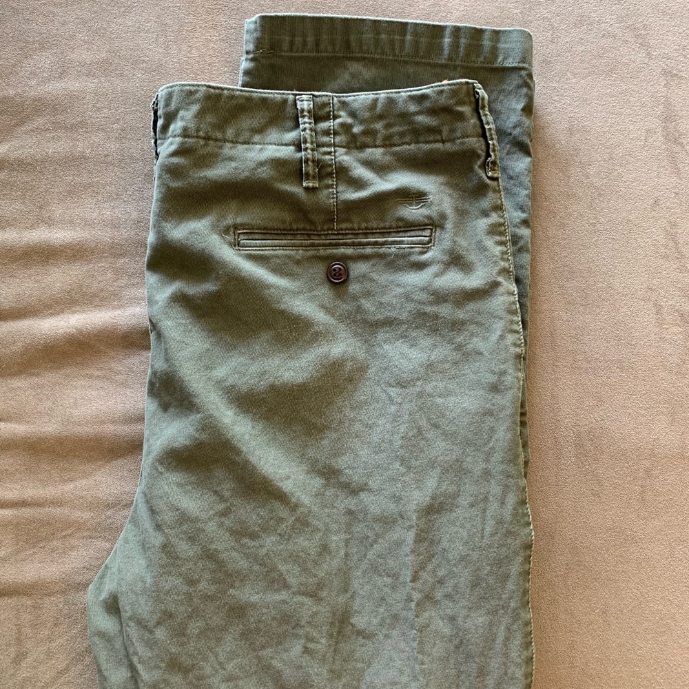 Dockers straight leg men’s khakis size 40x32